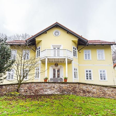 Lovecky Zamecek Pod Milesovkou Teplitz Exterior foto