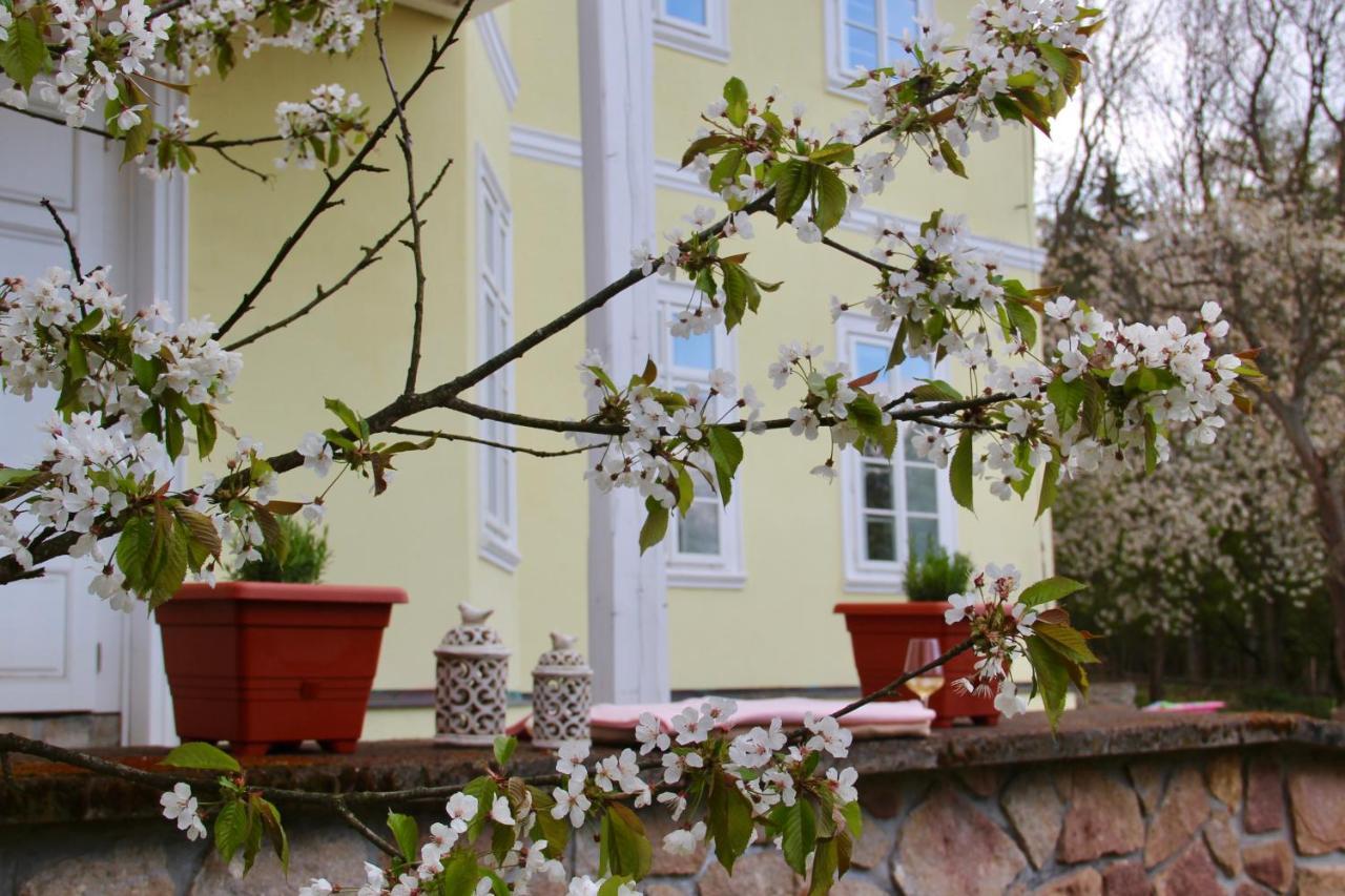 Lovecky Zamecek Pod Milesovkou Teplitz Exterior foto