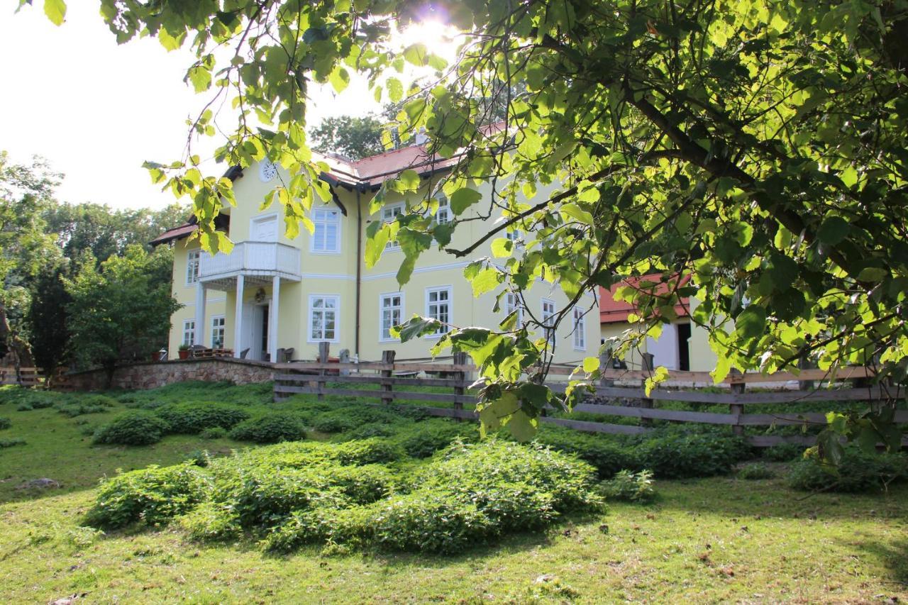 Lovecky Zamecek Pod Milesovkou Teplitz Exterior foto