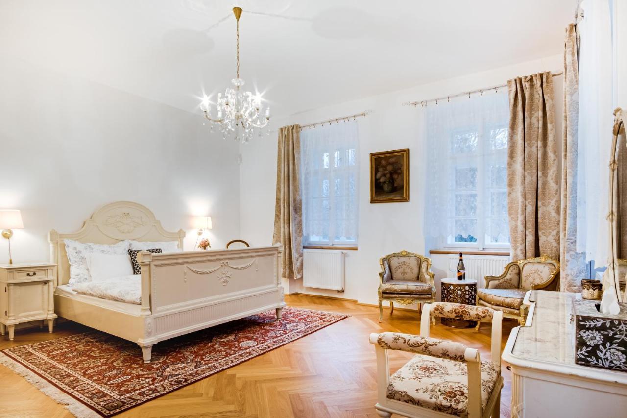 Lovecky Zamecek Pod Milesovkou Teplitz Exterior foto